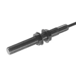 Czujnik magnetyczny bistabilny STEM C197 50 VA 1 A C197BGBA0190S cały gwintowany